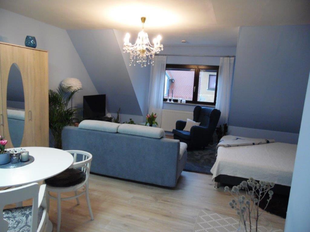 Apart Charmant Koethen Koethen  Exterior foto